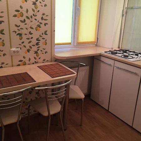 Apartmán Pobeda 6 Kremenčuk Exteriér fotografie